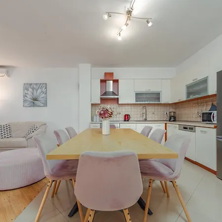 Iva Casa de Férias *